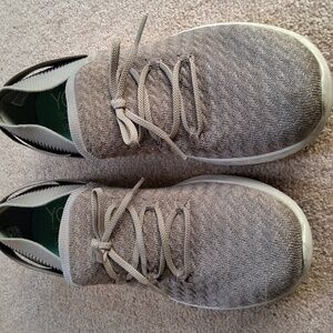 Skechers Women's Casual Slip-on Shoes, Sise 8.5